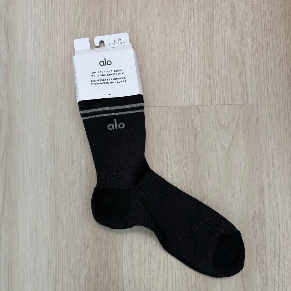 Alo Size Large Socks